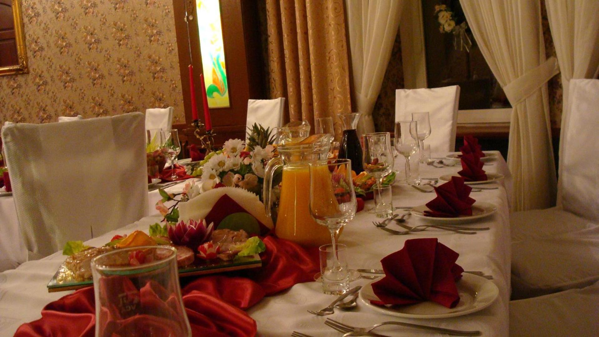 סלאופסק Hotel Atena מראה חיצוני תמונה