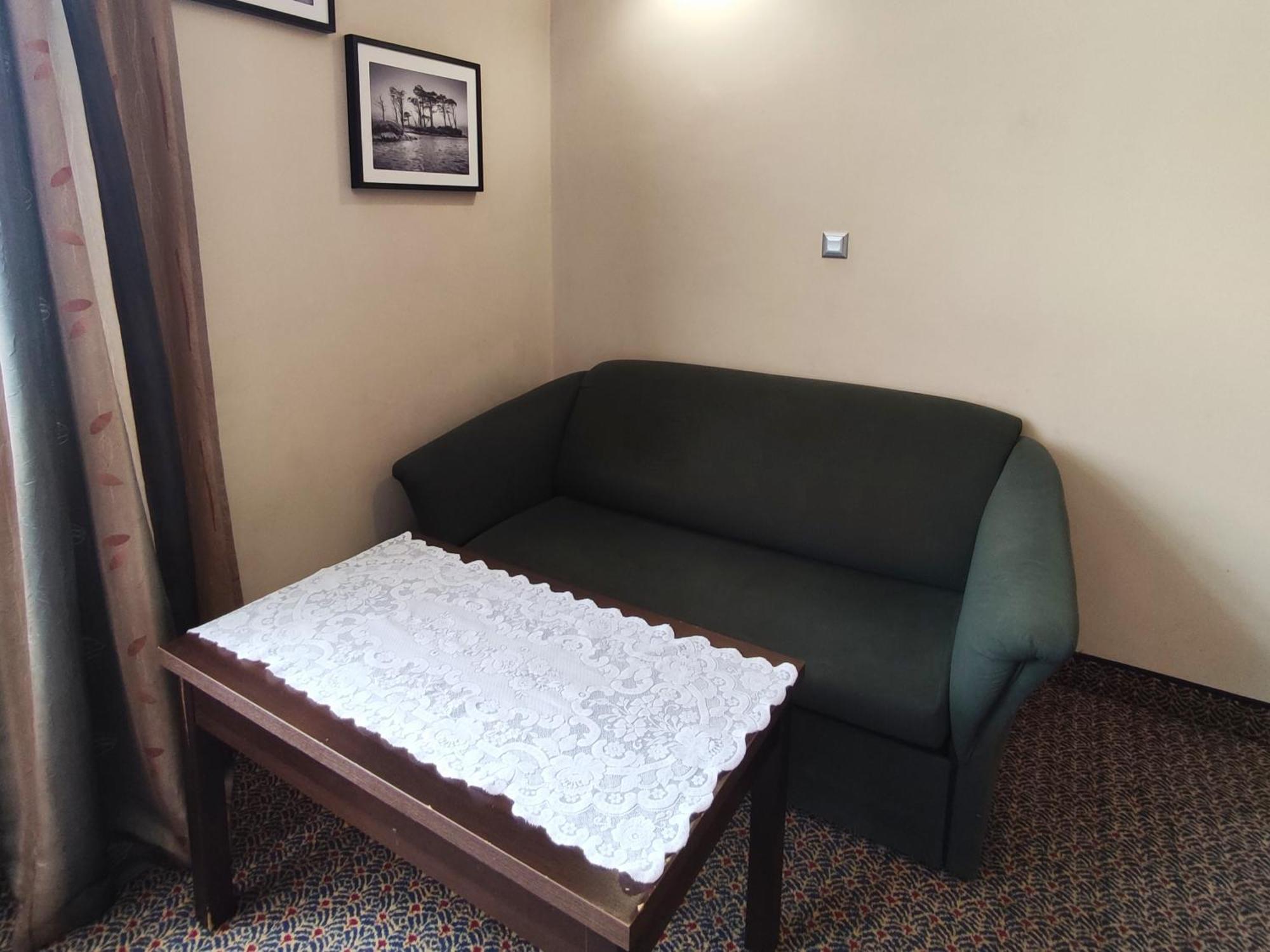 סלאופסק Hotel Atena מראה חיצוני תמונה