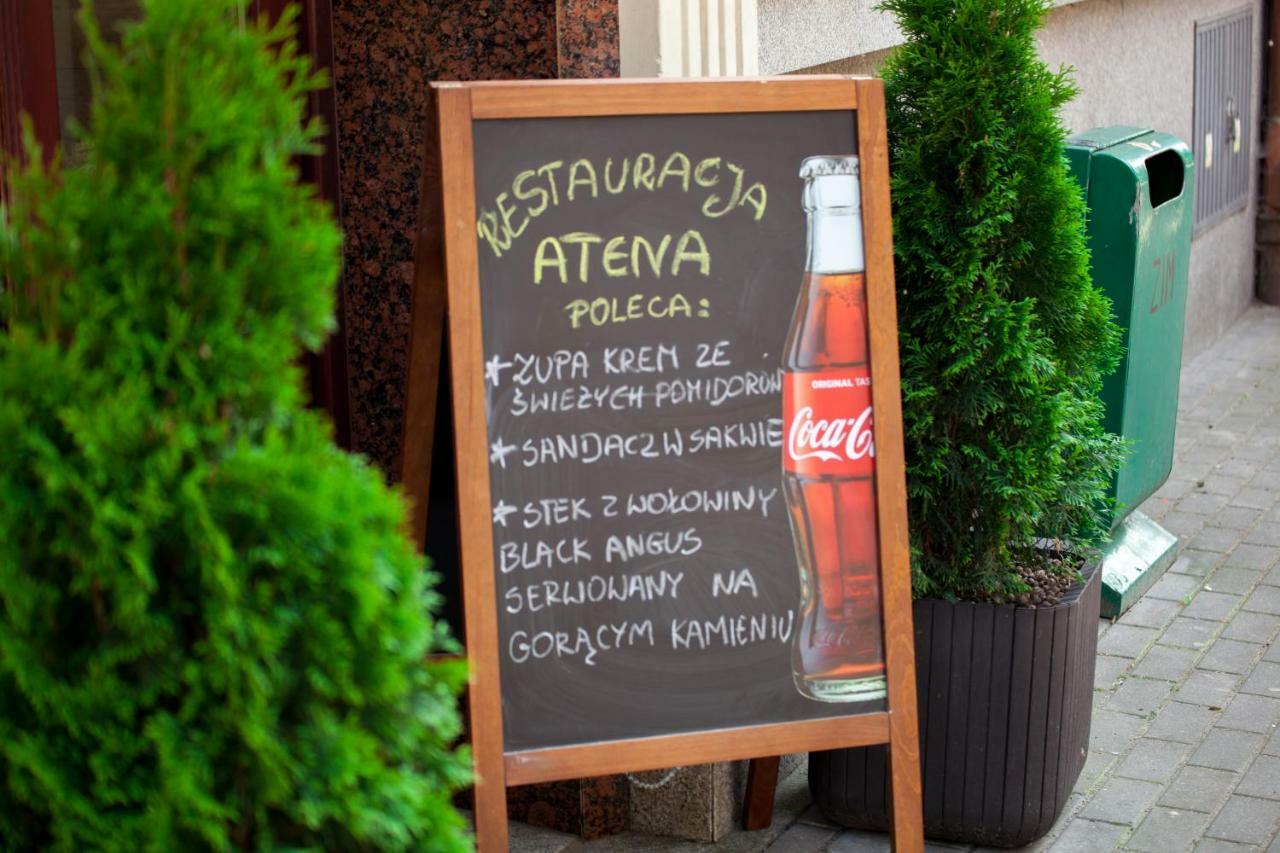 סלאופסק Hotel Atena מראה חיצוני תמונה